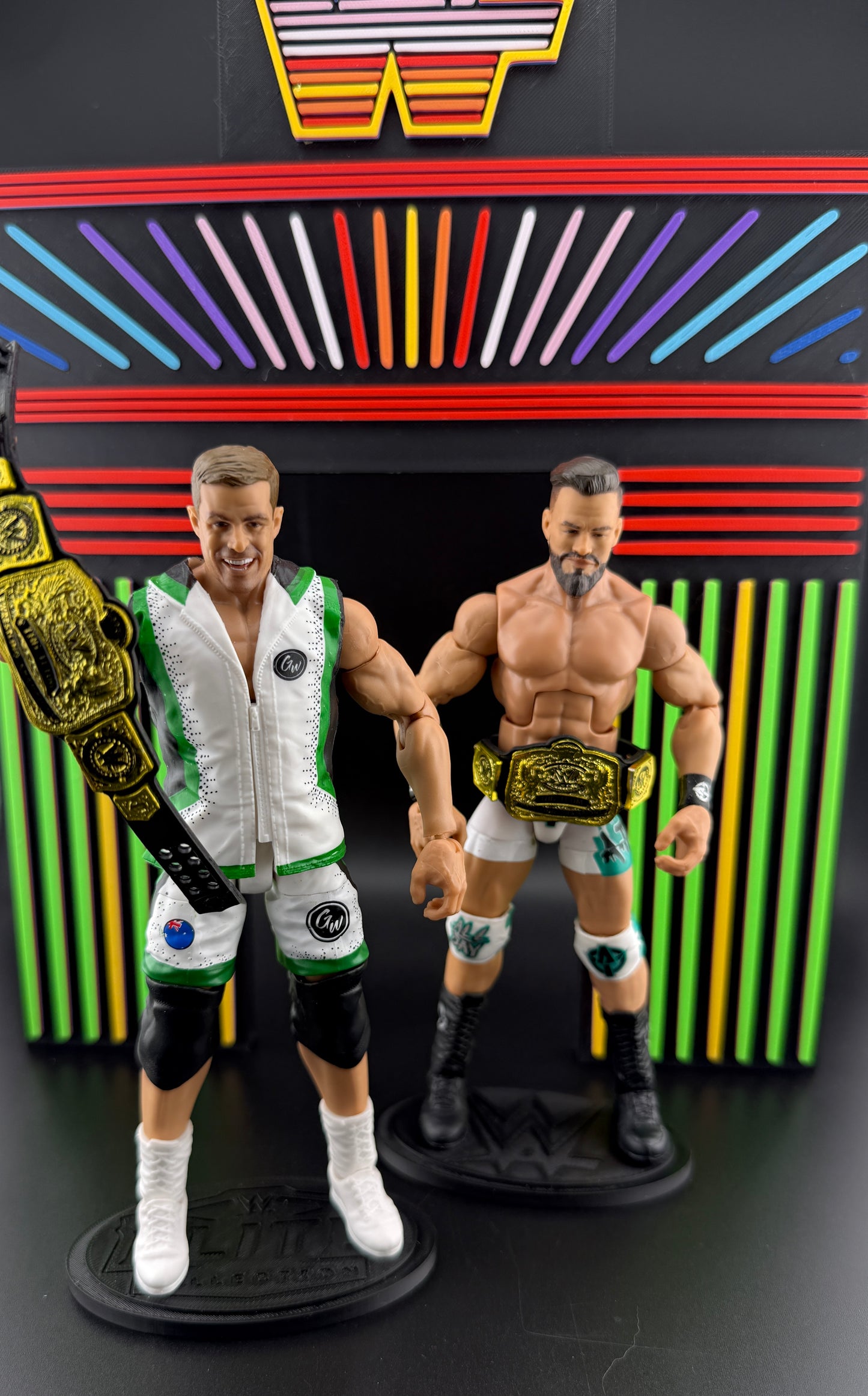 WWE Elite(Loose Figure)- A Town Down Under Action Figures