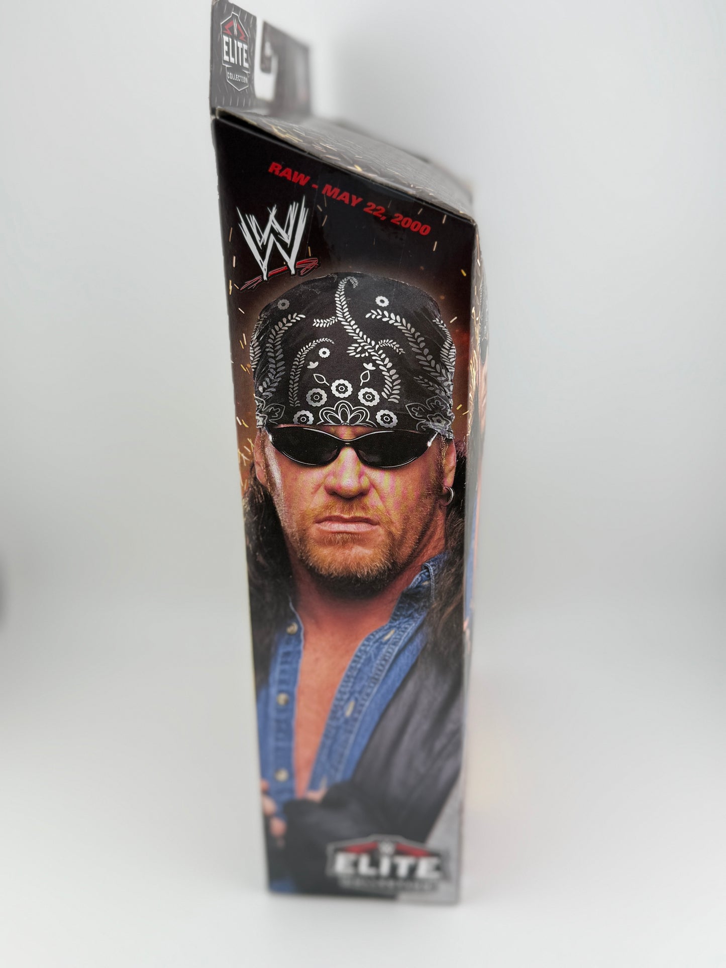 WWE Elite- MNW Series 8 Undertaker Action Figure