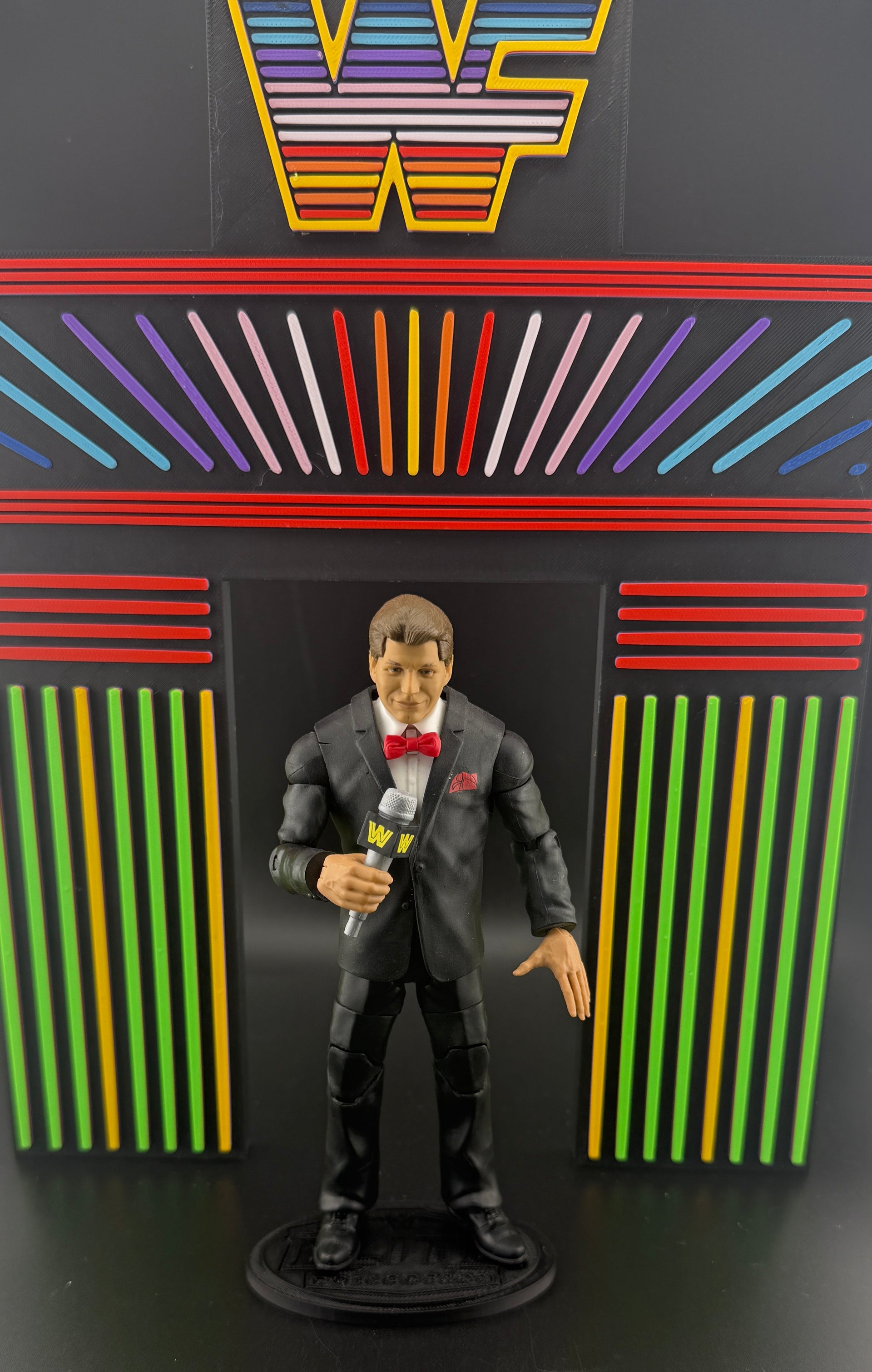 WWE Elite(Loose Figure)- Vince McMahon (Suit) Action Figure