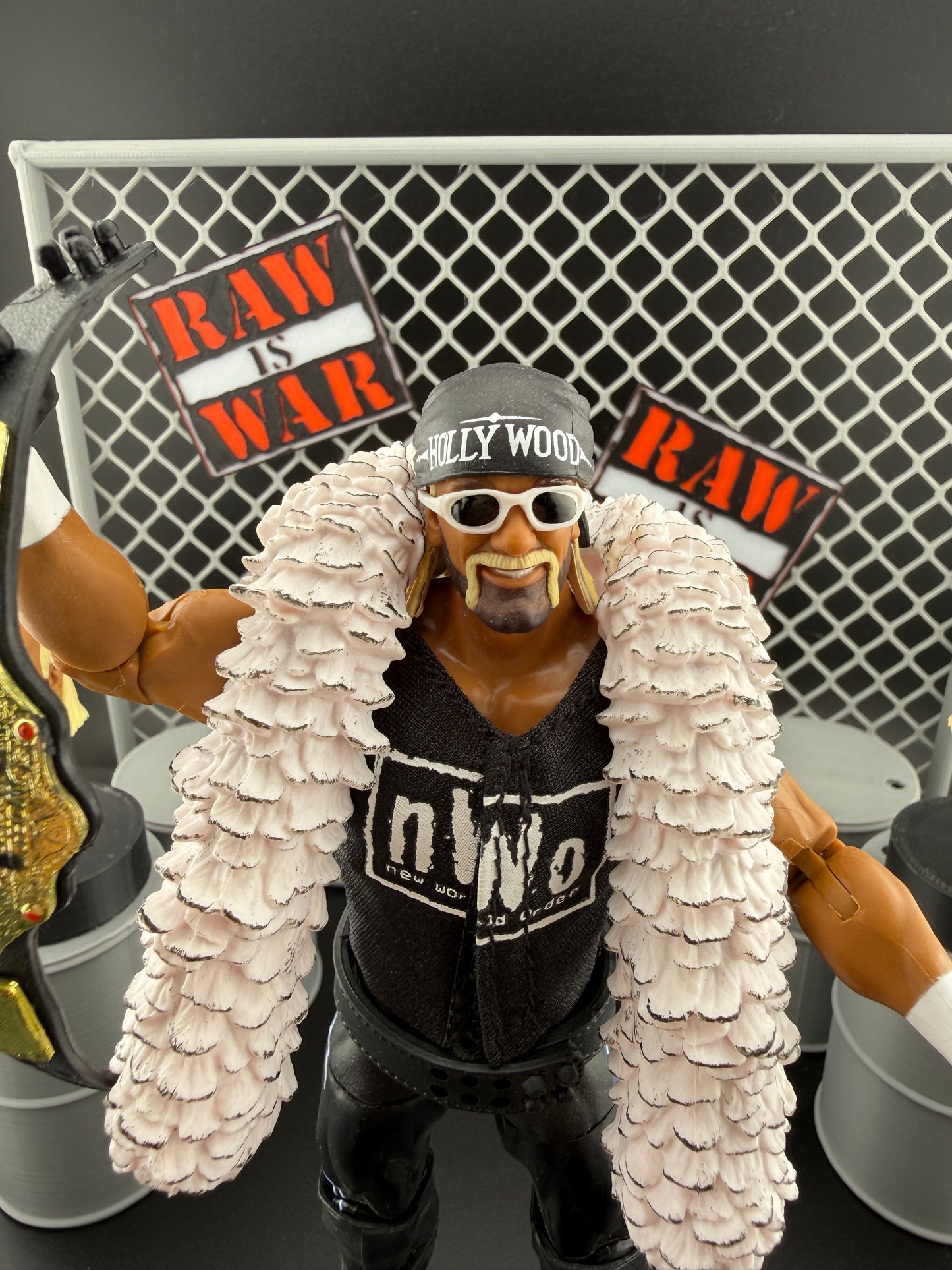 WWE Ultimate(Loose Figure)- “Hollywood” Hulk Hogan Action Figure (Black/White)