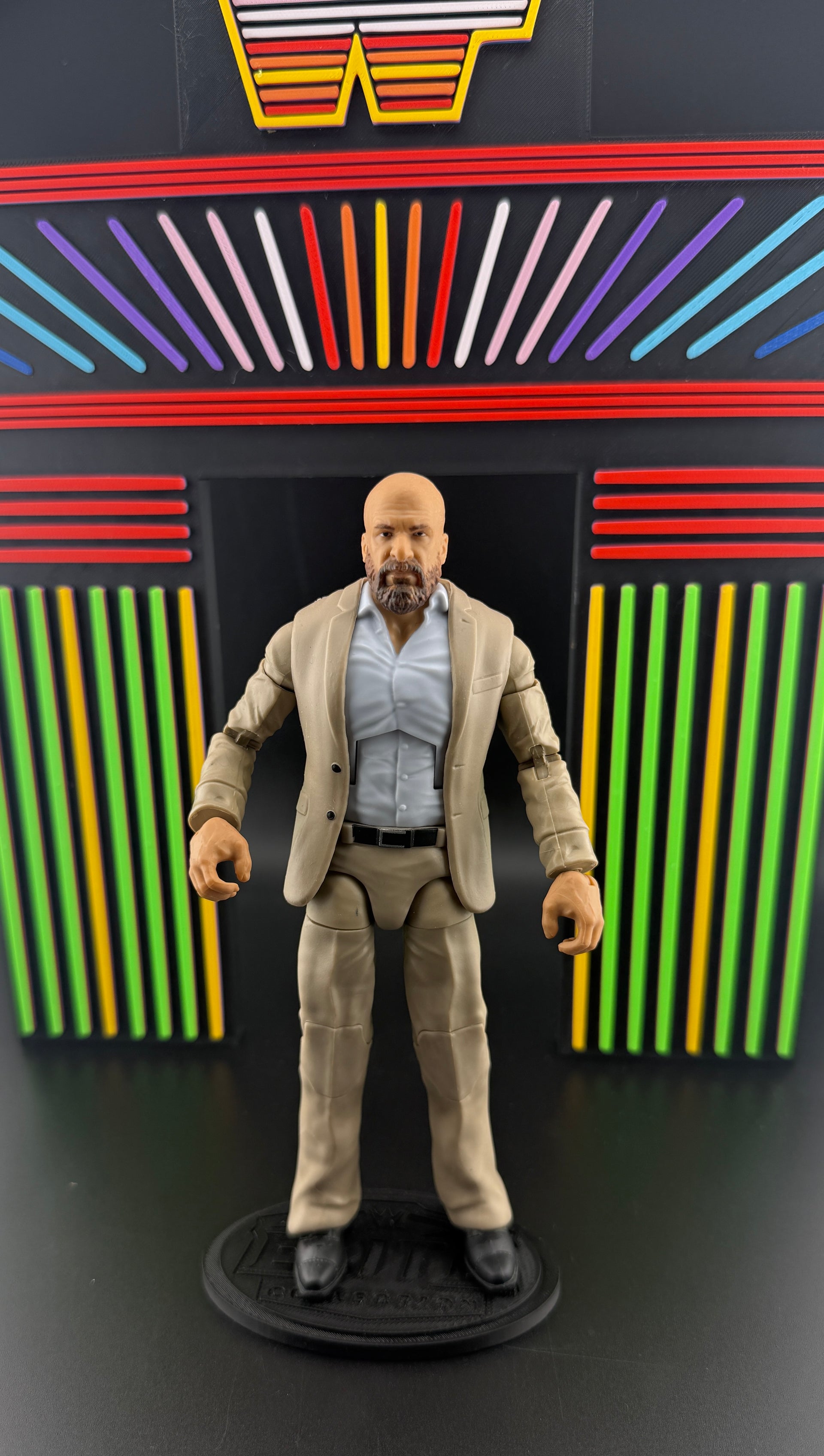 WWE Elite(Loose Figure)- Triple H (Suit) Action Figure
